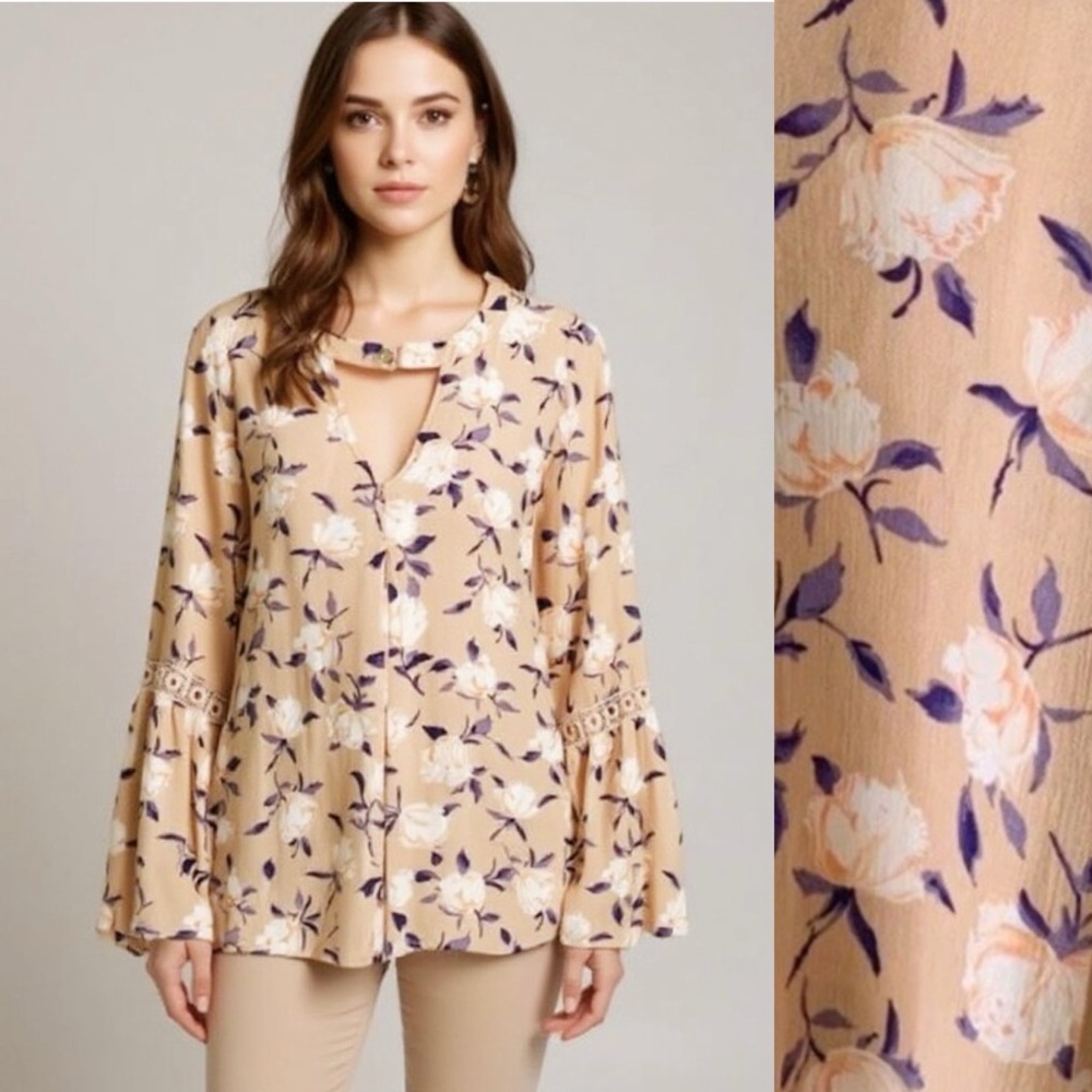 Altar'd State Boho Floral Top Keyhole Front Flare Sleeve Blouse Size Medium